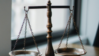 4 критерия на которые стоит обратить внимание при выборе юриста