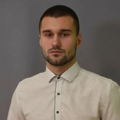 Тихомиров Артем Андреевич